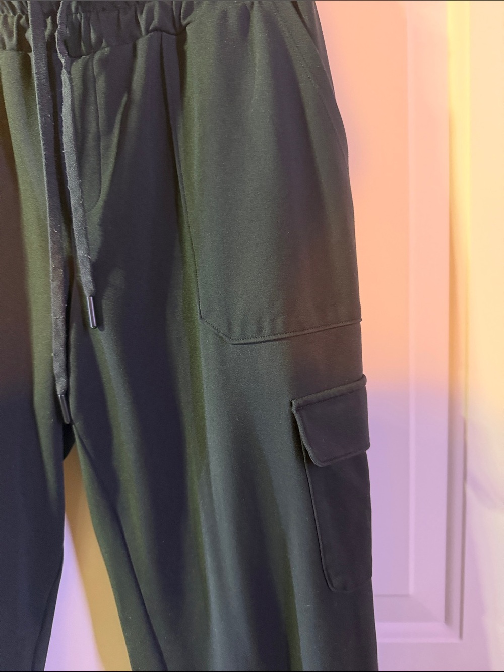 Mondetta Black Cargo Jogger Pants - Elastic Waist with Drawstring- medium - Picture 4 of 8